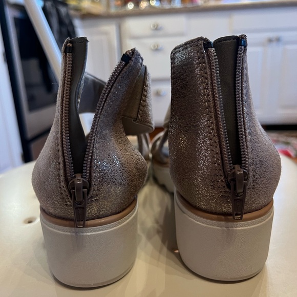 6 Clarks Ankle Strap Wedge Sandals Jillian Rise pewter metallic - Picture 5 of 9